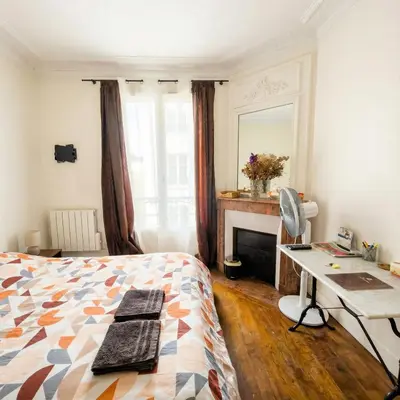 Un ou plusieurs lits dans un hébergement de l'établissement A spacious room in a strategic area