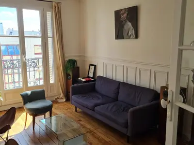 Coin salon dans l'établissement Appartement haussmannien canal Saint Martin
