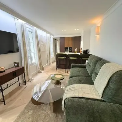 Elegant 1BR Monthly Rental near Place Vendôme