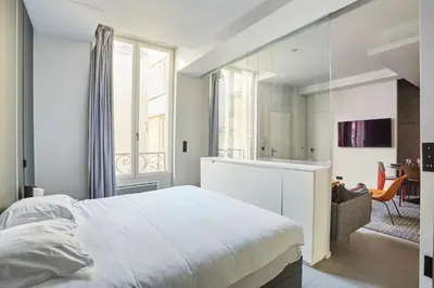 Un ou plusieurs lits dans un hébergement de l'établissement Charming apartment - 1BR 2P - In the heart of Le Marais