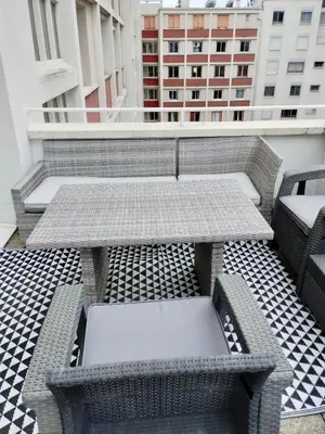 Balcon ou terrasse dans l'établissement Charming Studio with terrasse - 1BP2P - Eiffel Tour