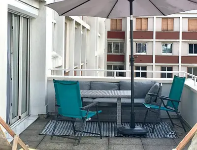 Balcon ou terrasse dans l'établissement Charming Studio with terrasse - 1BP2P - Eiffel Tour