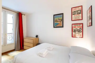 Un ou plusieurs lits dans un hébergement de l'établissement GuestReady - Paris getaway in La Chapelle