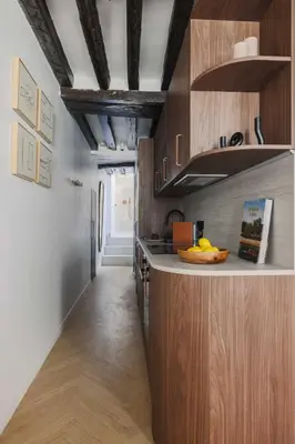 Cuisine ou kitchenette dans l'établissement AC Apartment 2BR 6P - Notre-Dame de Paris