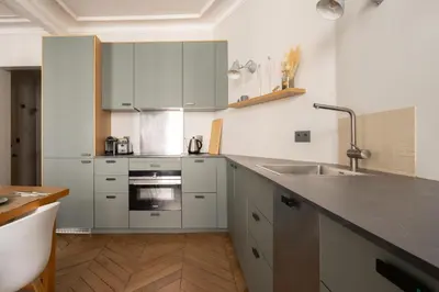 Cuisine ou kitchenette dans l'établissement Appartement Laugier - Welkeys