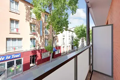Balcon ou terrasse dans l'établissement Charming apartment - 2BR-4P- Balcony- Malakoff