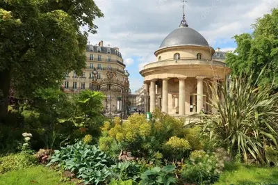 Jardin de l'établissement Superb 1 Elegant Room in the Heart of Paris’ 8th District