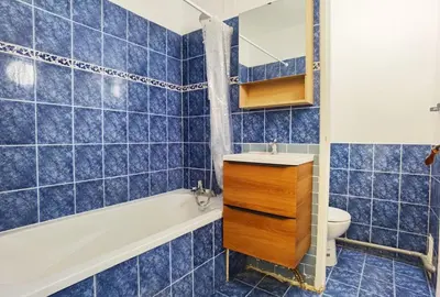 Salle de bains dans l'établissement Bright Studio Near Paris Expo & Metro Elevator N92-113