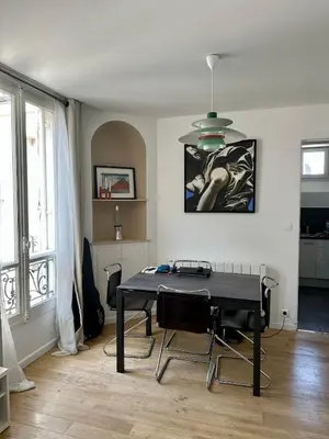 Plan de l'établissement Cosy Parisian flat in the 9th