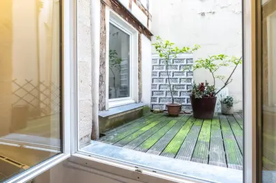 Jardin de l'établissement Saint-Honore - Art Deco Flat - Sleeps 5P