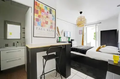 Un ou plusieurs lits dans un hébergement de l'établissement Charming studio - 2P - Batignolles