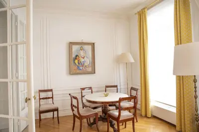 Coin salon dans l'établissement Luxurious Apartment Trocadero & Eiffel Tower
