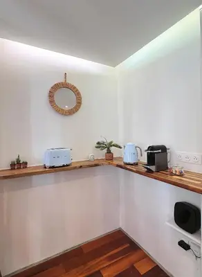 Cuisine ou kitchenette dans l'établissement Le cœur du Paris, Centre Pompidou, Marais