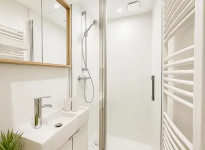 Salle de bains dans l'établissement Studio cosy proche des Buttes-Chaumont