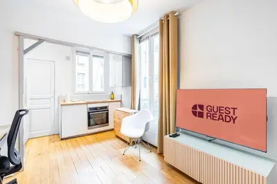 Cuisine ou kitchenette dans l'établissement GuestReady - Elegant stay near Sacré-Cœur