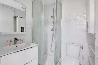 Salle de bains dans l'établissement Suite Elise - Superbe Appartement à Paris