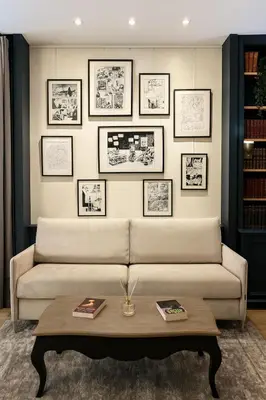 Coin salon dans l'établissement CIA Marais - Old Bookshop Style