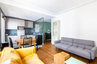 Cuisine ou kitchenette dans l'établissement GuestReady - Bright stay in Montmartre