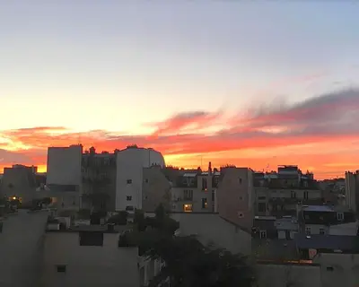 Lever ou coucher de soleil vu de l'appartement ou à proximité