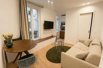 Télévision ou salle de divertissement dans l'établissement Nice Studio Place Gambetta