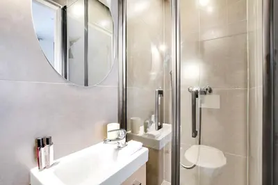 Salle de bains dans l'établissement Cozy studio with AC - Near Montmartre
