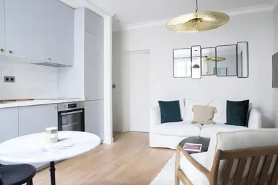 Cuisine ou kitchenette dans l'établissement Cozy Flat, Batignolles