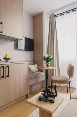 Cuisine ou kitchenette dans l'établissement Elegant apartment - 1BR- 4P- Trocadéro