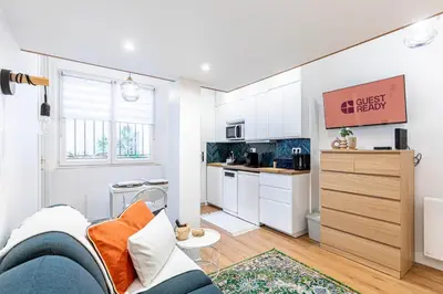 Cuisine ou kitchenette dans l'établissement GuestReady - Charming stay in the lively 13th