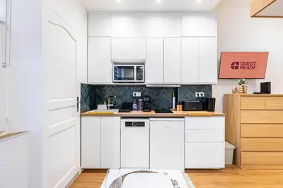 Cuisine ou kitchenette dans l'établissement GuestReady - Charming stay in the lively 13th