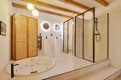 Salle de bains dans l'établissement Pick A Flat's Apartment in Grands boulevards- Rue Cadet