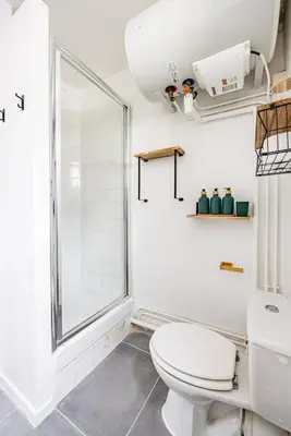 Salle de bains dans l'établissement Renovated Studio 2 people Nation Bastille Paris 11
