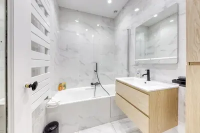 Salle de bains dans l'établissement Villiers 2BR 4 pers AC Air-conditioned