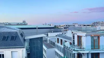 Vue générale sur Paris ou vue de la ville depuis l'appartement