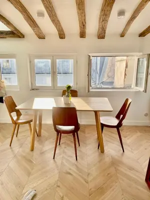 Plan de l'établissement Quiet, Light-filled renovated central