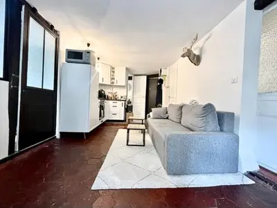 Cuisine ou kitchenette dans l'établissement Charming two rooms