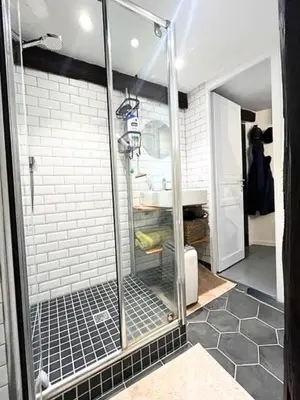 Salle de bains dans l'établissement Charming two rooms