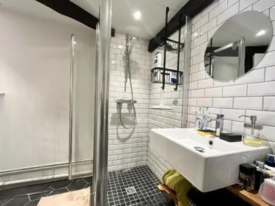 Salle de bains dans l'établissement Charming two rooms