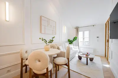 Coin salon dans l'établissement 9#New suite 4 people - Saint-Germain Notre-Dame