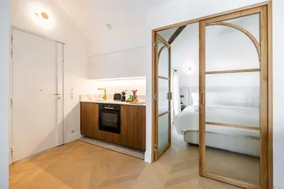 Cuisine ou kitchenette dans l'établissement 10 New suite 4 people - Saint-Germain Notre-Dame