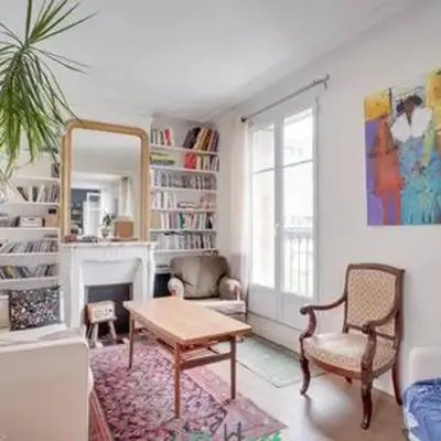Frédérick Lemaitre - CI - Cozy apartment with balcony