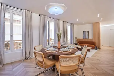 Coin salon dans l'établissement Superb AC apartment Center of Paris Le Marais