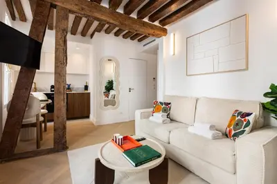 Coin salon dans l'établissement 4#New suite 4 people - Saint-Germain Notre-Dame