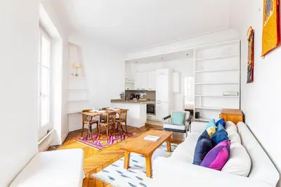 Coin salon dans l'établissement GuestReady - Serene stay near the Picasso Museum