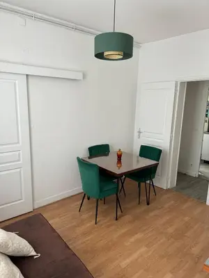 Coin salon dans l'établissement séjour cosy à Puteaux