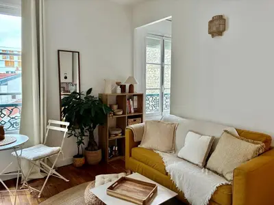 Coin salon dans l'établissement Charmant 2 pièces cosy - Paris 15ème