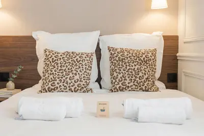 Un ou plusieurs lits dans un hébergement de l'établissement PoeticStay - Montorgueil