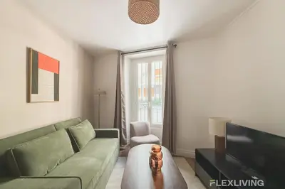 Coin salon dans l'établissement Charming 27m one-bedroom apartment in Paris 20 with shared terrace
