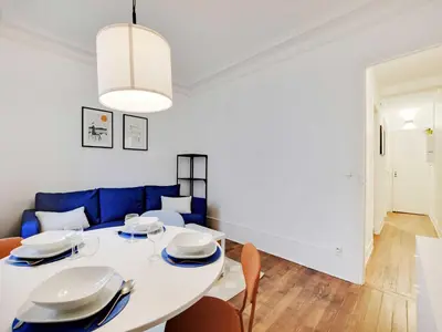 Coin salon dans l'établissement Magnificent Apartment - 1BR 4P - Sacré-C ur