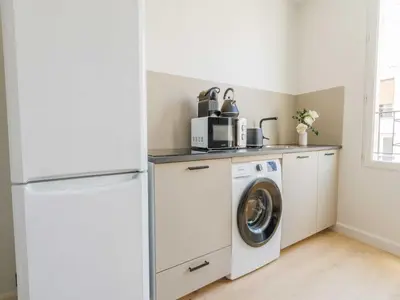 Cuisine ou kitchenette dans l'établissement Beautiful apartment - 1BR 4P - Sentier