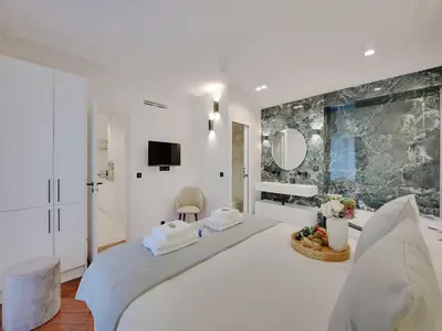 Un ou plusieurs lits dans un hébergement de l'établissement Charming apartment - 2BR 6P - Gare Saint-Lazare